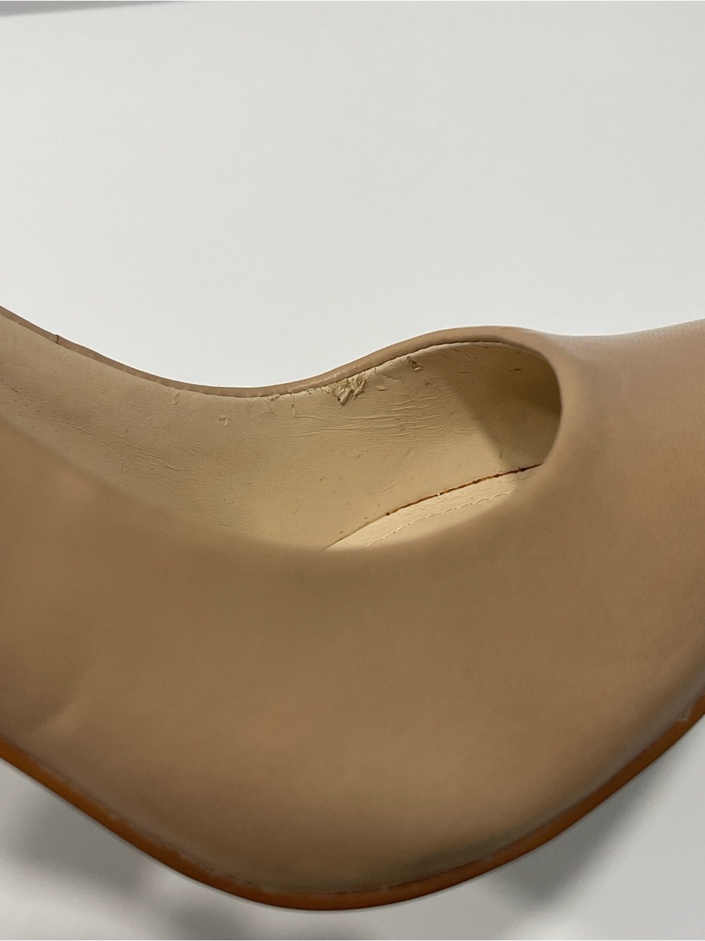 Vince Camuto Beige Pointed-Toe Leather Upper 4 inch Pumps Size 8 - Picture 5 of 13